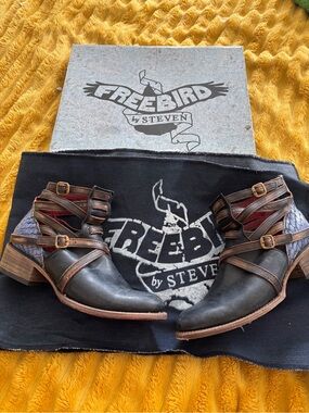 Freebird by Steven Black Leather Ankle Boots with Brown Straps and Red Accents